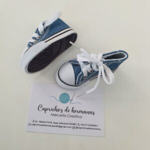 Zapatos para amigurumi azul marino